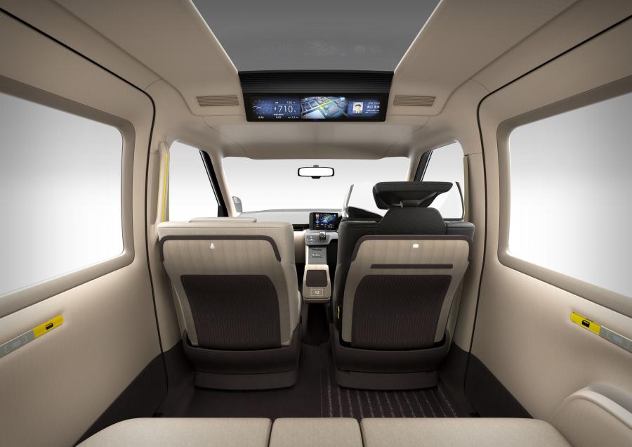  Toyota JPN Taxi Concept 2013 года  (фото 8 из 37)
